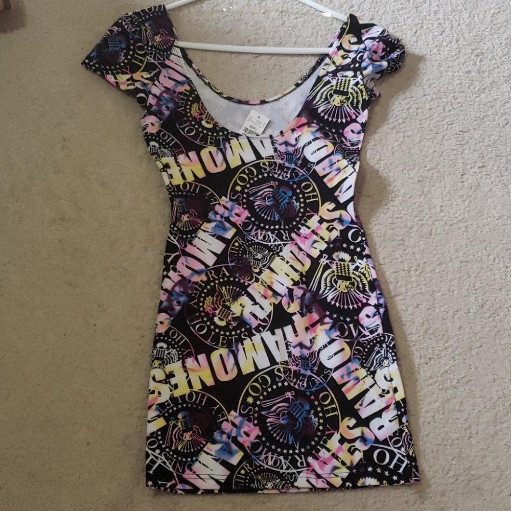 Vintage Ramones dress. New with tags - Picture 2 of 2